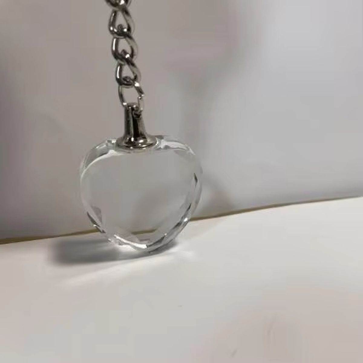 Keyring the Avengers Crystal Glass Keychain with Led Light - 3cm*11cm, heart without light image